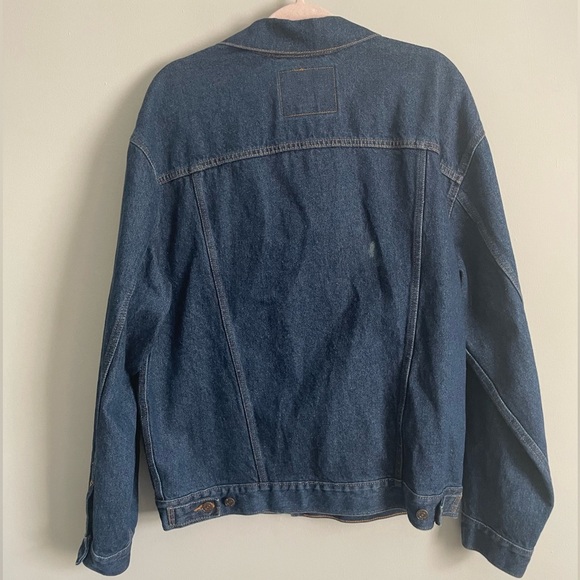 Vintage Levi’s Trucker Denim Jacket with Racing Patches and Buttons - Picture 10 of 12